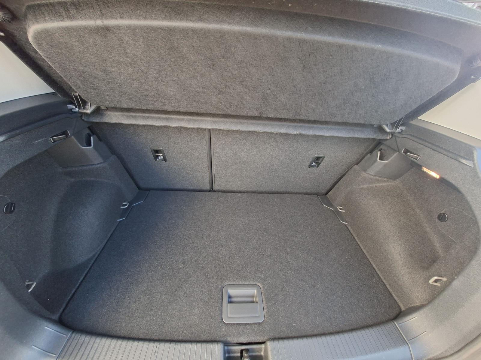 Volkswagen T-Cross Active ACC,Navi,Ahk,Keyless