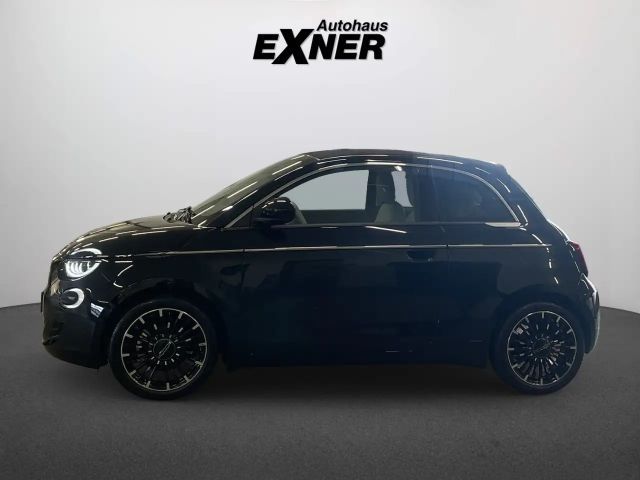 Fiat 500e La Prima