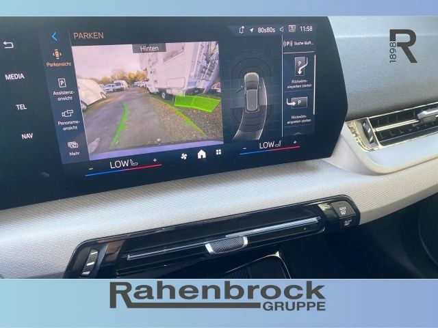 BMW 218 AHK - AUTOMATIK