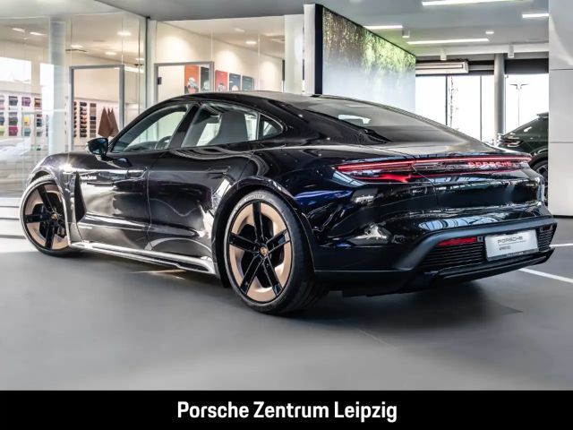 Porsche Taycan 4 Black Edition