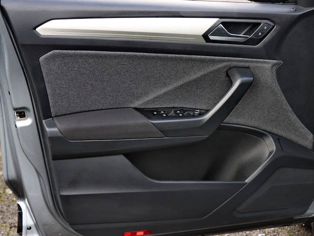 Volkswagen T-Roc 1.0 TSI Move Plus