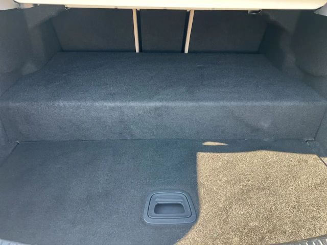 Mercedes-Benz C 300 AVANTGARDE Sedan