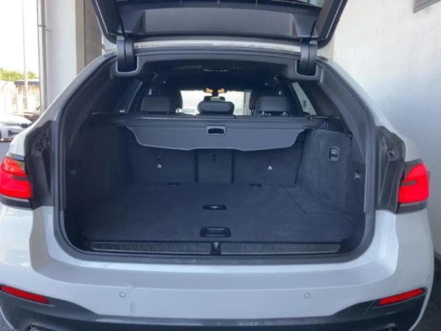 BMW 530 530d M-Sport Touring xDrive