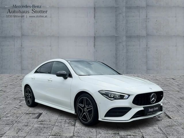 Mercedes-Benz CLA 200 AMG Line Coupé