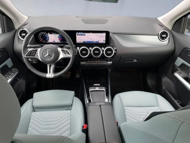 Mercedes-Benz GLA 200 Progressive
