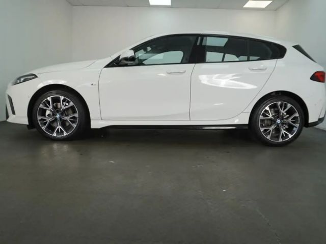 BMW 120 120i 5-deurs M-Sport Sedan