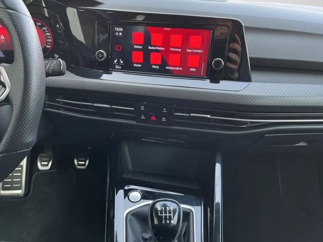 Volkswagen Golf 1.5 TSI Golf VIII R-Line