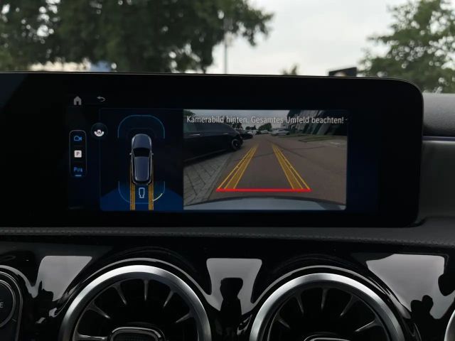 Mercedes-Benz A 200 AMG Line Hatchback