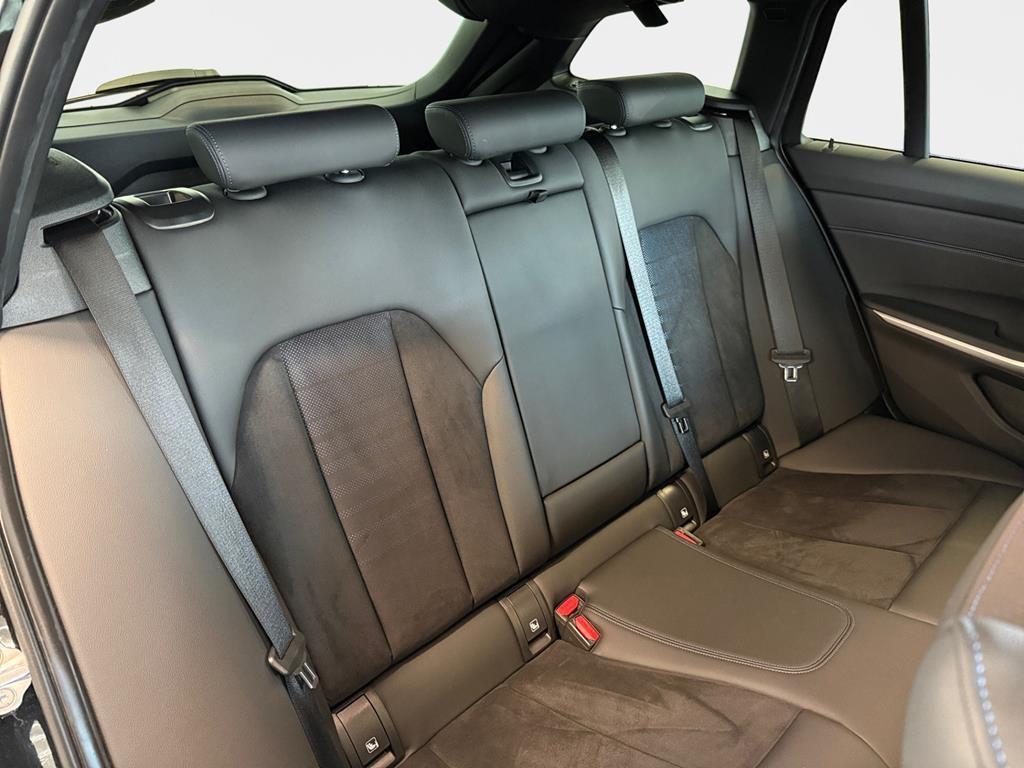 BMW 320 320d Touring xDrive