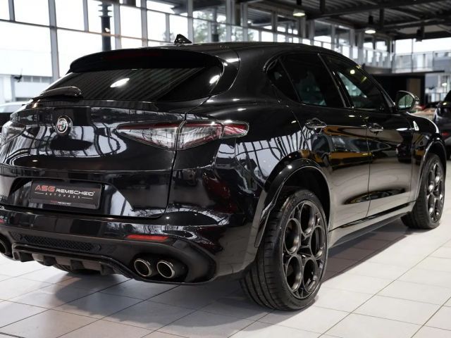 Alfa Romeo Stelvio Carbon Q4 Quadrifoglio