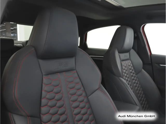 Audi RS3 S-Tronic Sedan