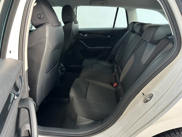 Skoda Octavia 1.5 TSI Ambition Combi