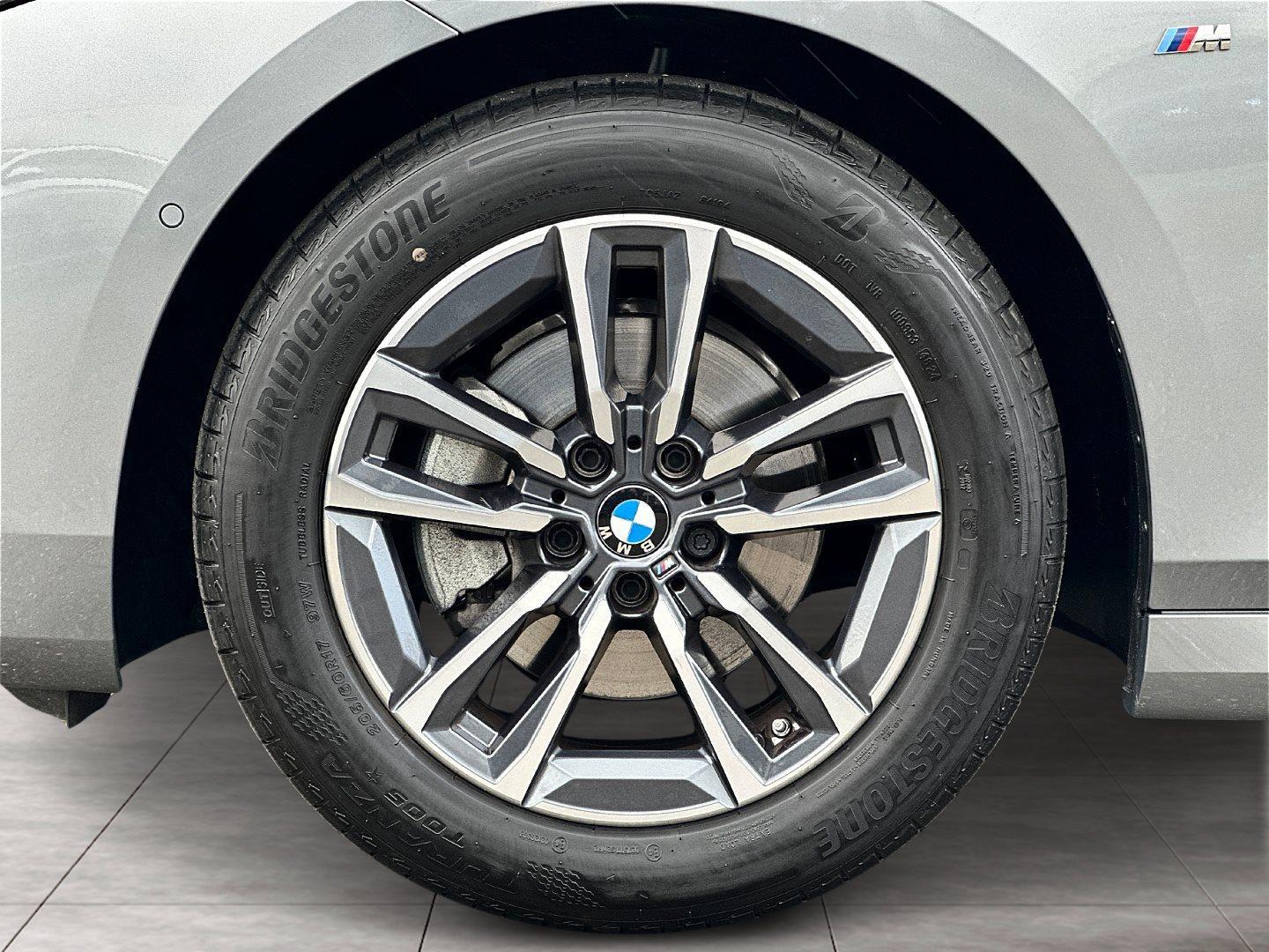 BMW 220 220i Active Tourer