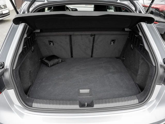 Audi A3 30 TFSI Sedan Sportback