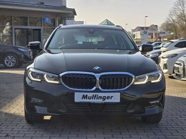 BMW 330 330e Touring