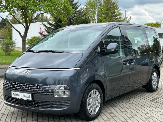 Hyundai Staria Trend