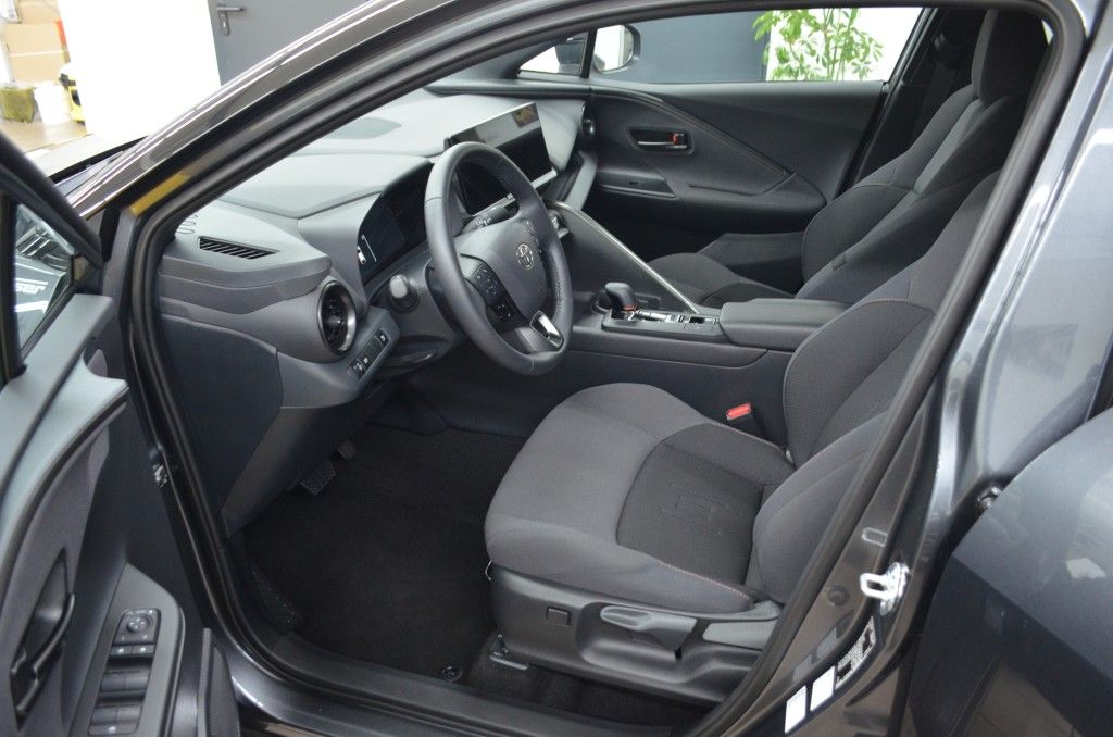 Toyota C-HR 5-deurs Team D