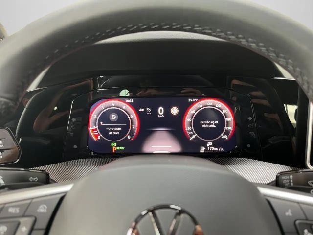 Volkswagen Golf 1.5 TSI DSG R-Line