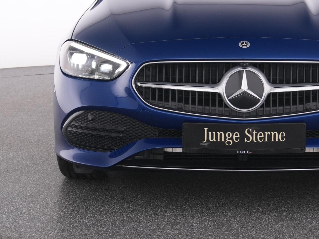 Mercedes-Benz C 180 AVANTGARDE Sedan