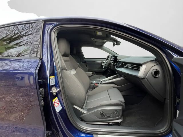Audi A3 35 TFSI S-Line S-Tronic Sedan