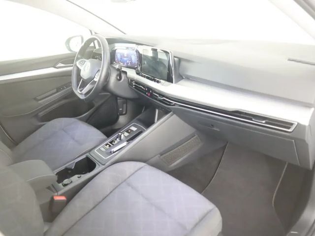 Volkswagen Golf DSG Life