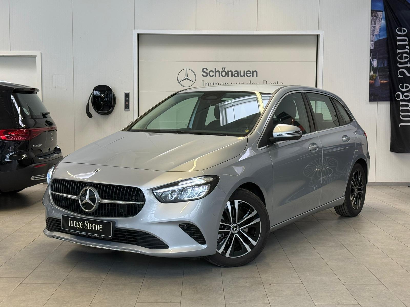 Mercedes-Benz B 200 Progressive Sedan