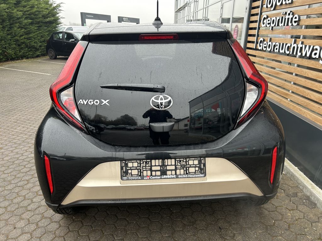 Toyota Aygo X 5-deurs Basis Team D