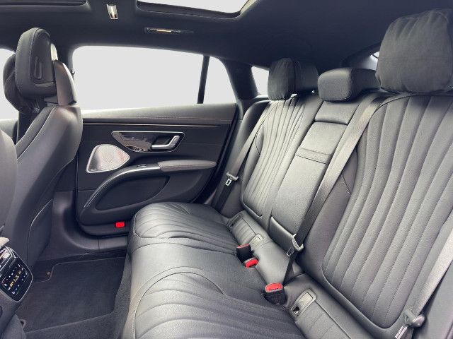 Mercedes-Benz EQS 450 Sedan