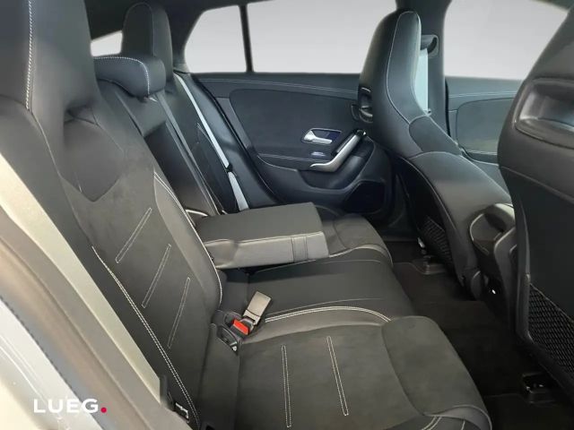 Mercedes-Benz CLA 200 AMG Line Shooting Brake