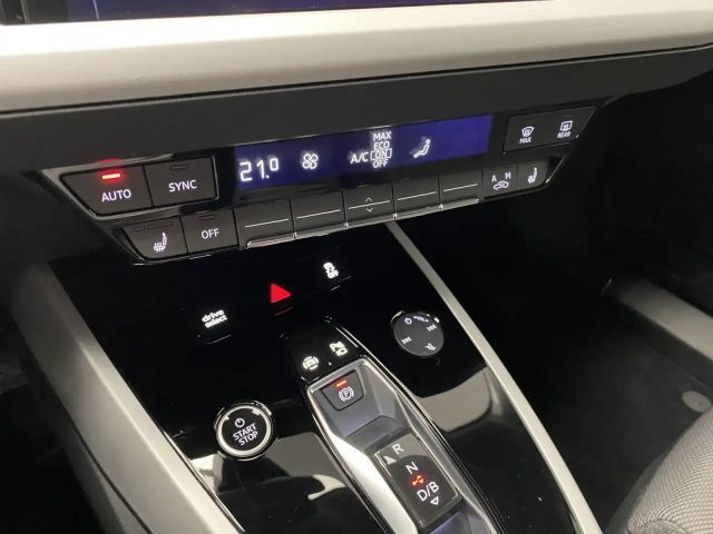 Audi Q4 e-tron Klima Navi Rückfahrkamera Sitzheizung Fenster el.