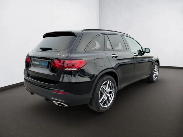 Mercedes-Benz GLC 300 4MATIC AMG Line