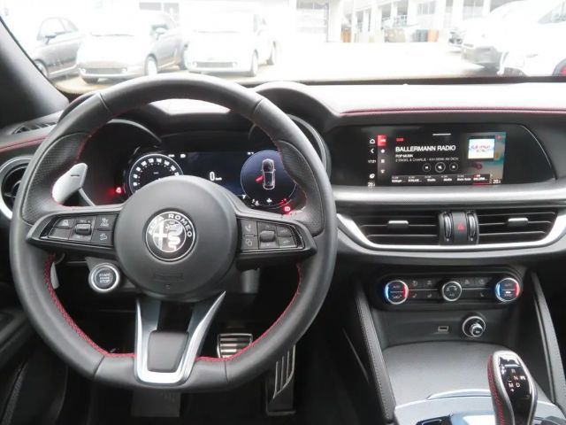 Alfa Romeo Stelvio Q4