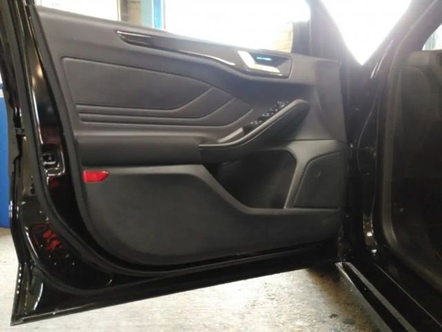 Ford Focus EcoBoost ST Line Wagon