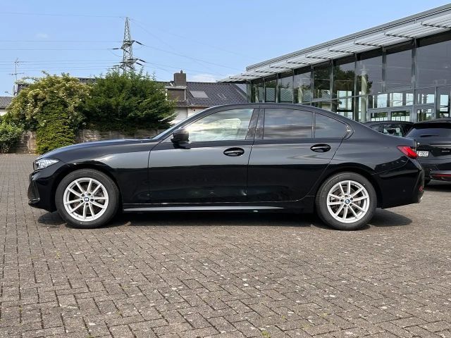 BMW 320 320d Sedan xDrive