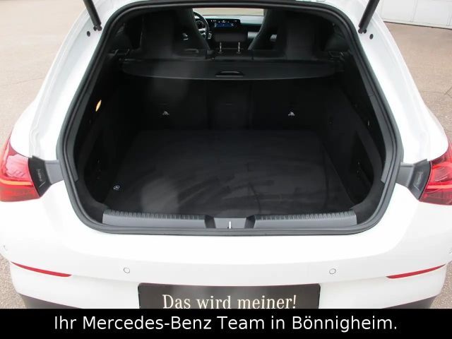 Mercedes-Benz CLA 200 AMG Line