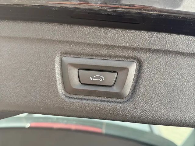 BMW 330 330i Touring xDrive