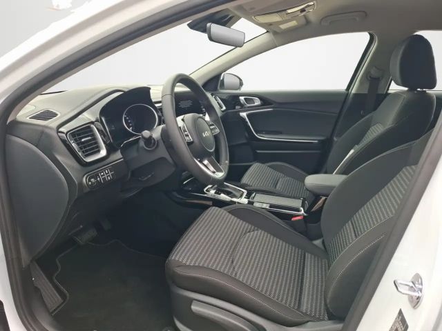 Kia Ceed CRDi Hybrid Vision