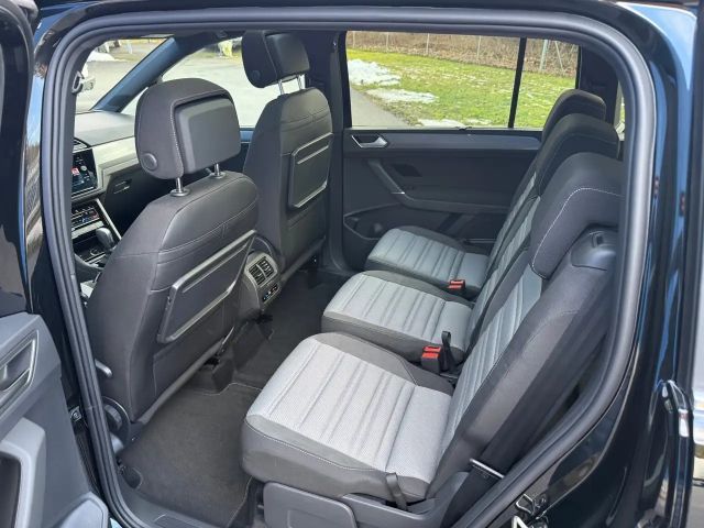 Volkswagen Touran DSG R-Line