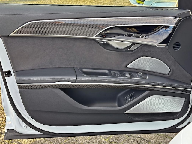 Audi A8 60 TFSI Quattro