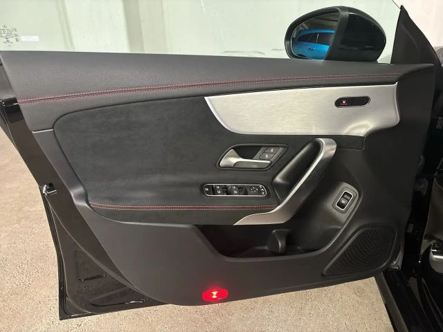 Mercedes-Benz CLA 200 CLA 200 d Coupé