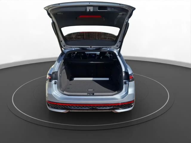 Volkswagen Passat DSG R-Line