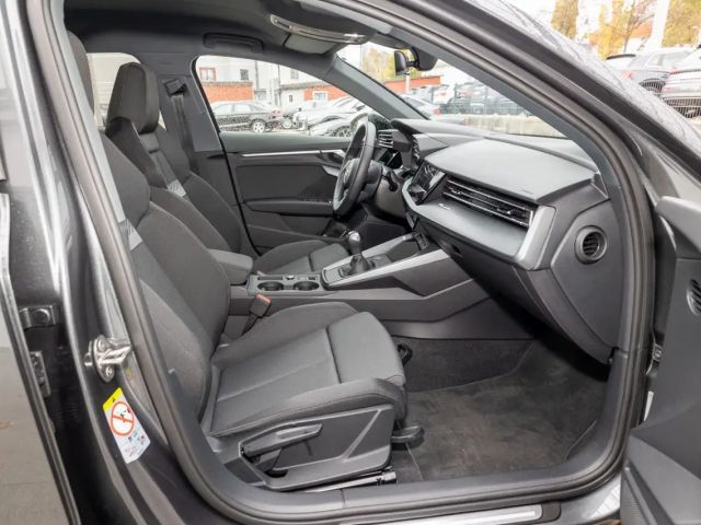 Audi A3 30 TFSI S-Line Sedan Sportback