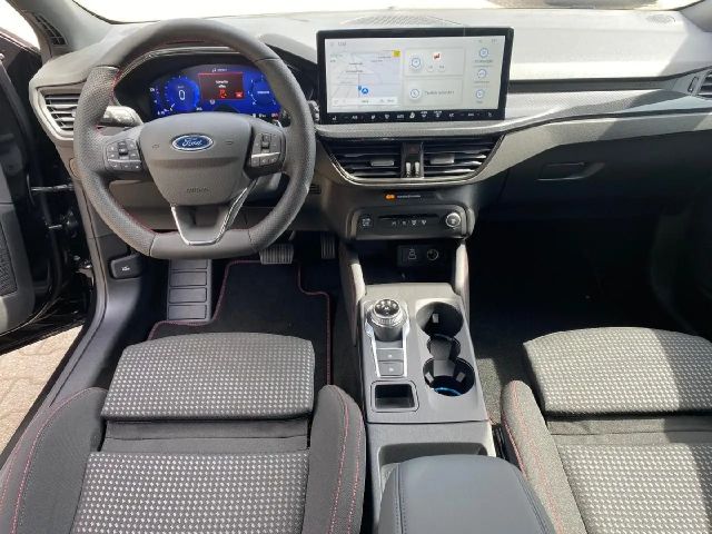 Ford Focus ST Line Wagon