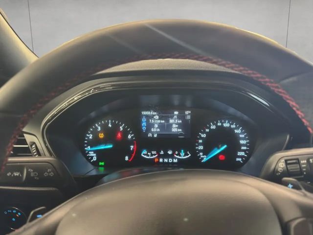 Ford Focus EcoBoost ST Line Wagon