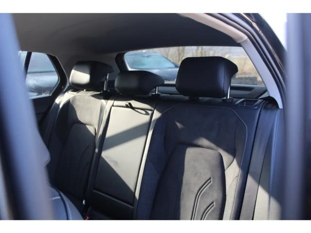 Volkswagen Golf 1.5 TSI DSG Style