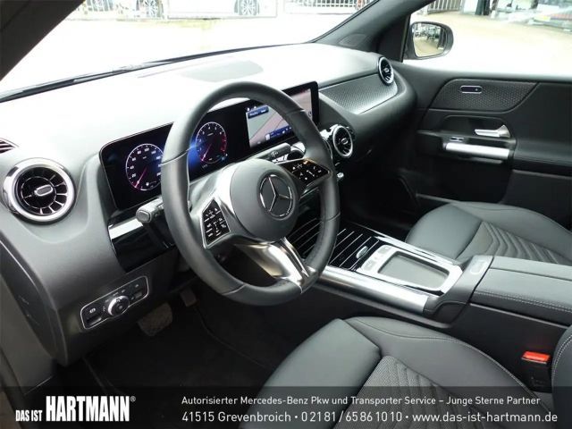 Mercedes-Benz B 180 Progressive Sedan