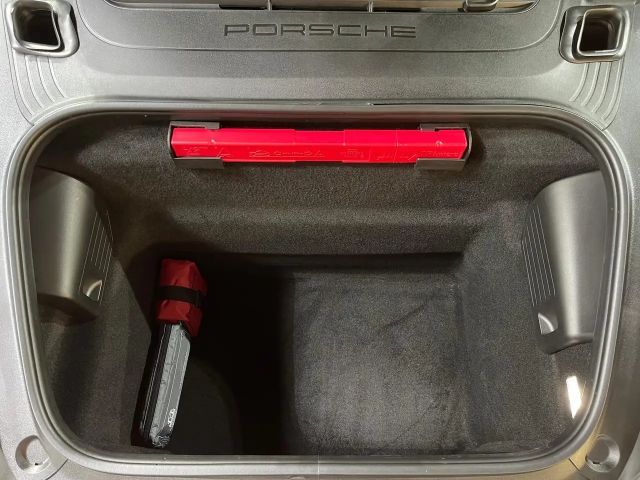 Porsche Cayman 718 RS