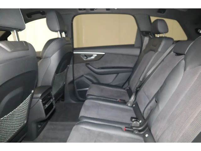 Audi SQ7 4.0 TFSI Competition Quattro