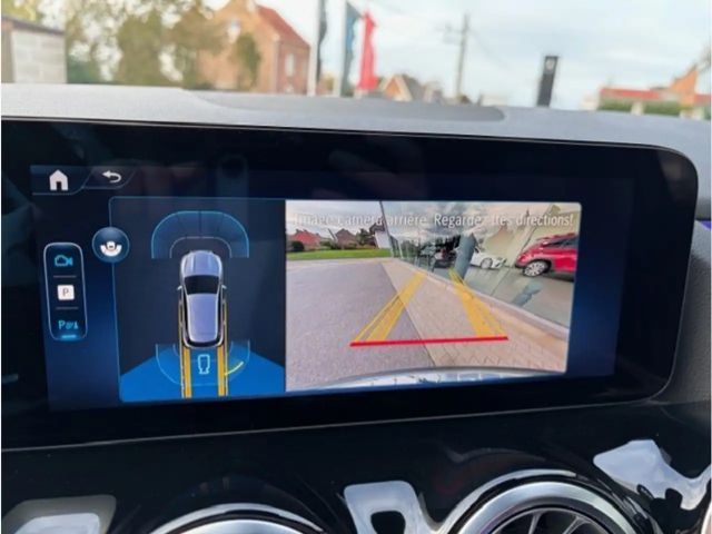 Mercedes-Benz GLA 180 AMG Line