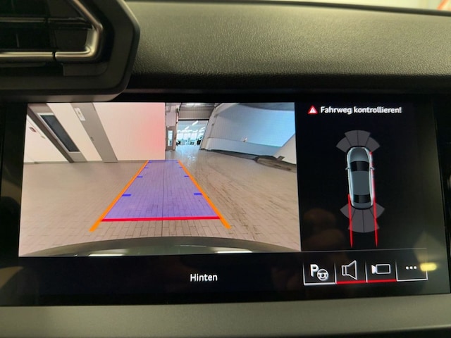 Audi A3 30 TFSI S-Tronic Sedan